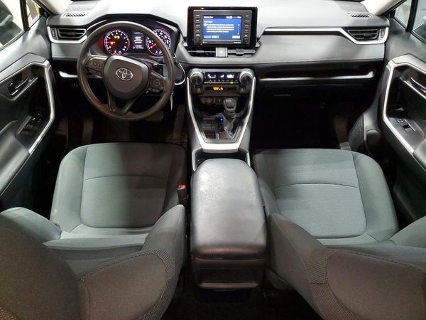 2021 TOYOTA RAV4 LE