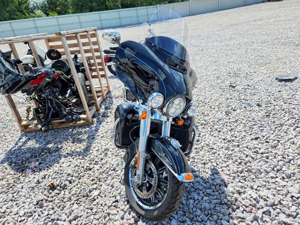 2015 HARLEY-DAVIDSON FLHTK