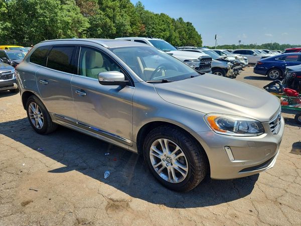 2017 VOLVO XC90