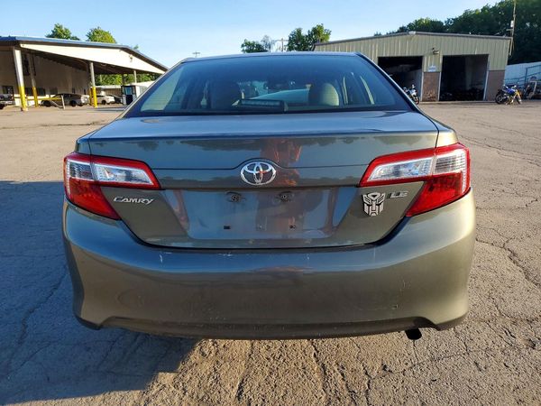 2012 TOYOTA CAMRY