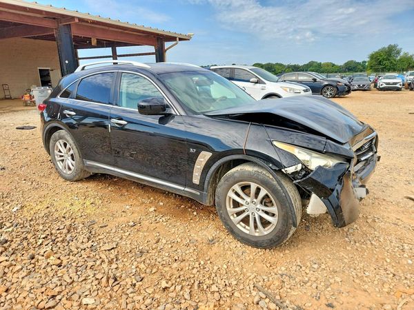 2015 INFINITI QX70
