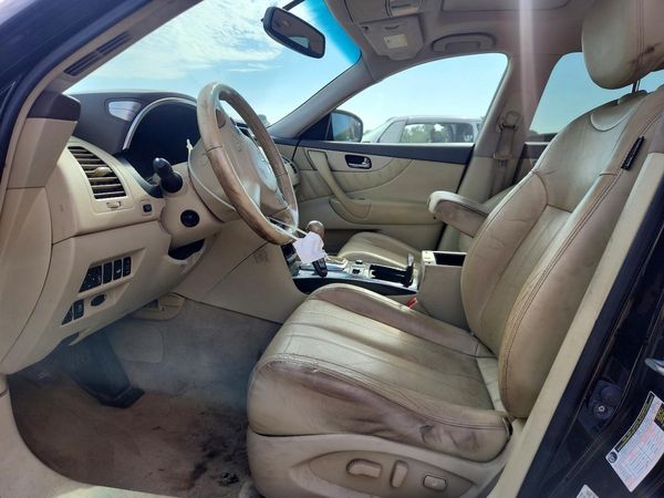 2015 INFINITI QX70