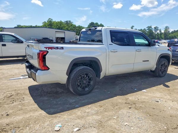 2024 TOYOTA TUNDRA