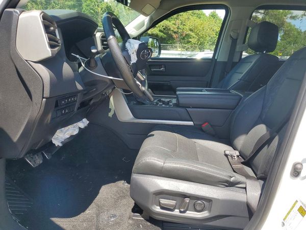 2024 TOYOTA TUNDRA