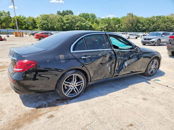 2025 MERCEDES-BENZ 300