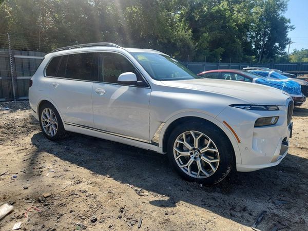 2025 BMW X7