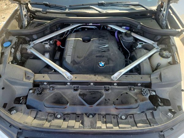 2025 BMW X7