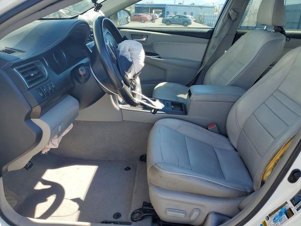 2016 TOYOTA CAMRY