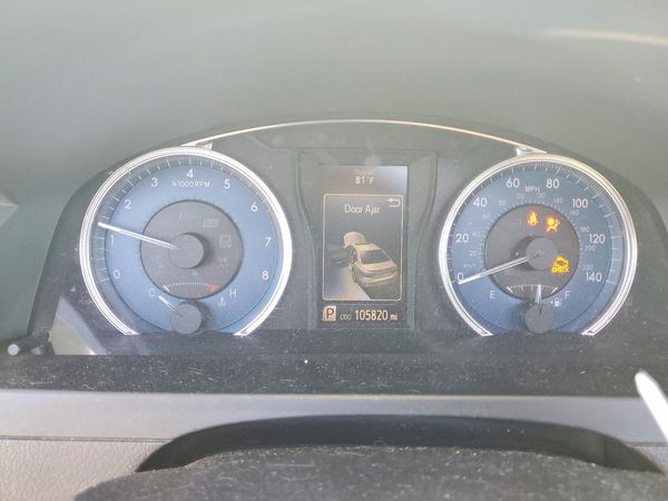 2016 TOYOTA CAMRY