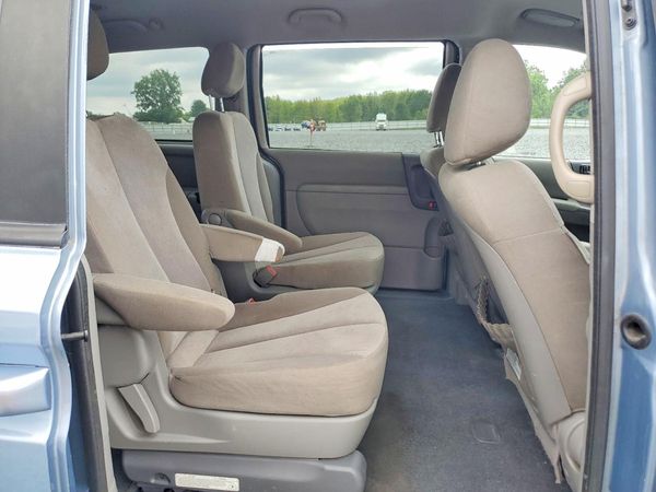 2014 KIA SEDONA GL