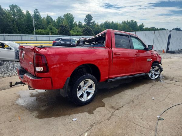 2016 RAM 1500 Sport