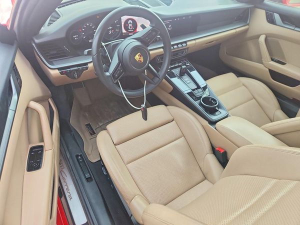 2020 PORSCHE 911