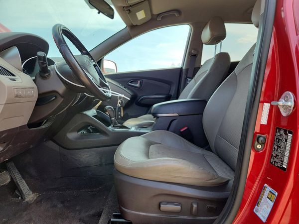 2015 HYUNDAI TUCSON GLS (Middle)