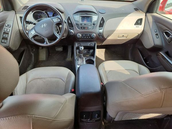 2015 HYUNDAI TUCSON GLS (Middle)