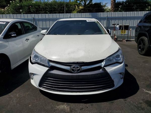 2016 TOYOTA CAMRY