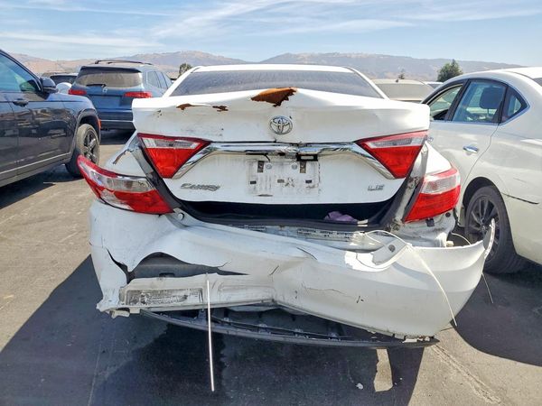 2016 TOYOTA CAMRY