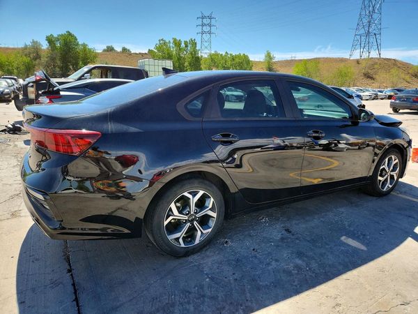 2021 KIA FORTE FE, LXS