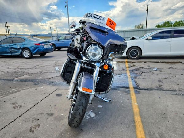 2014 HARLEY-DAVIDSON FLHTK