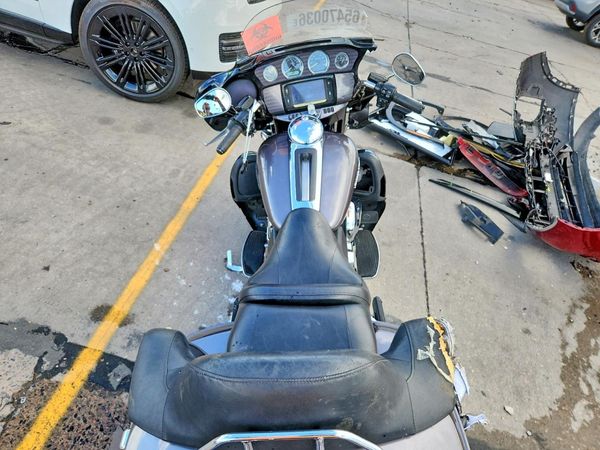 2014 HARLEY-DAVIDSON FLHTK