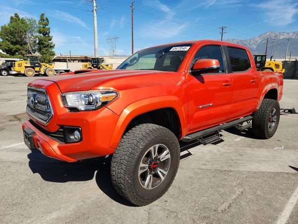 2017 TOYOTA TACOMA
