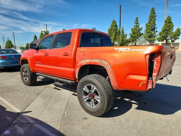 2017 TOYOTA TACOMA