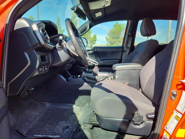 2017 TOYOTA TACOMA