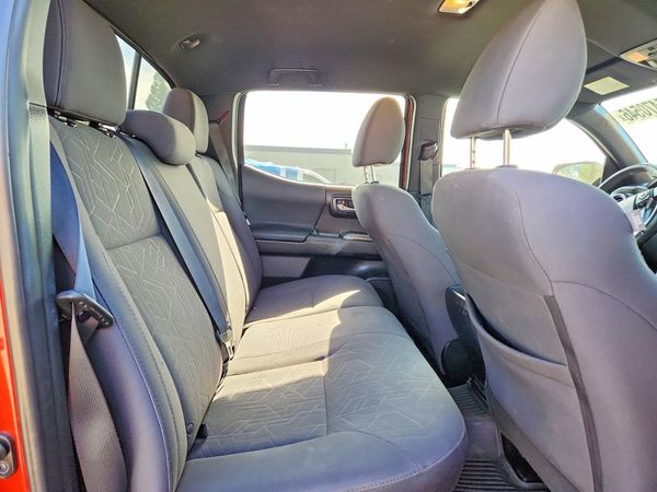 2017 TOYOTA TACOMA