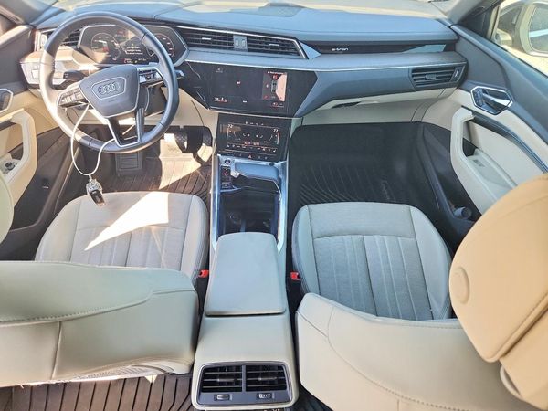 2024 AUDI Q8 E-TRON