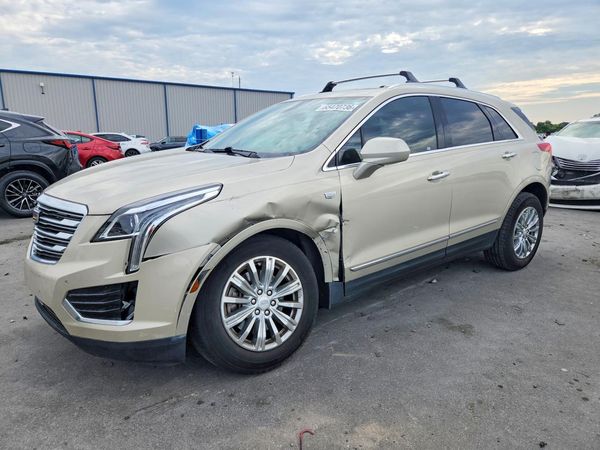 2017 CADILLAC XT5 Luxury