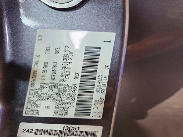 2025 TOYOTA TUNDRA