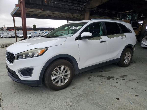 2016 KIA SORENTO L / LX