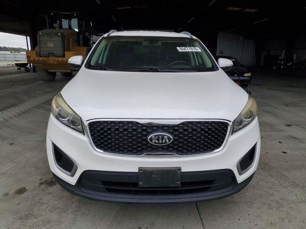 2016 KIA SORENTO L / LX