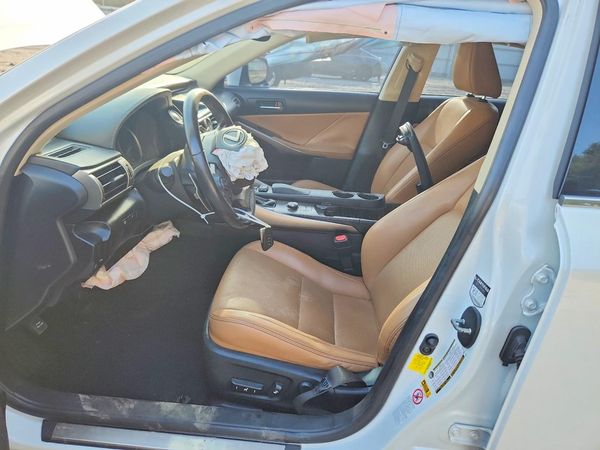2015 LEXUS IS 250 — DENT