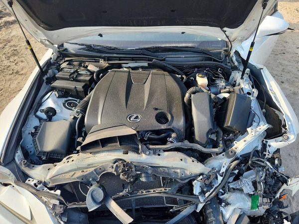 2015 LEXUS IS 250 — Engine bay