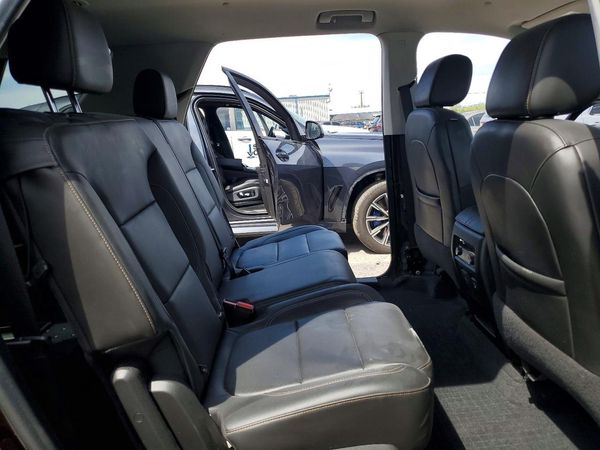 2021 CHEVROLET TRAVERSE LT
