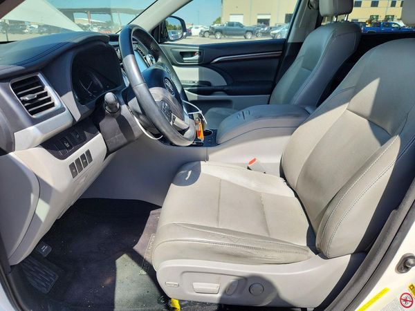 2015 TOYOTA HIGHLANDER