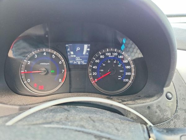 2012 HYUNDAI ACCENT GL (Middle-low grade)
