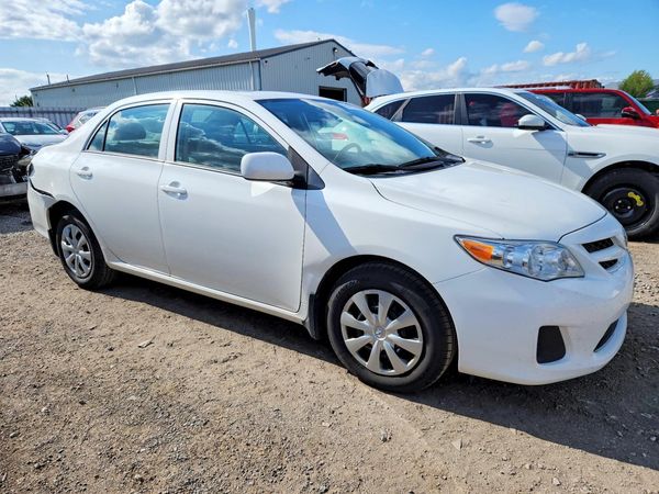 2013 TOYOTA COROLLA