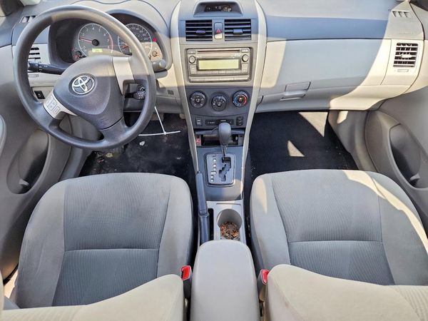 2013 TOYOTA COROLLA
