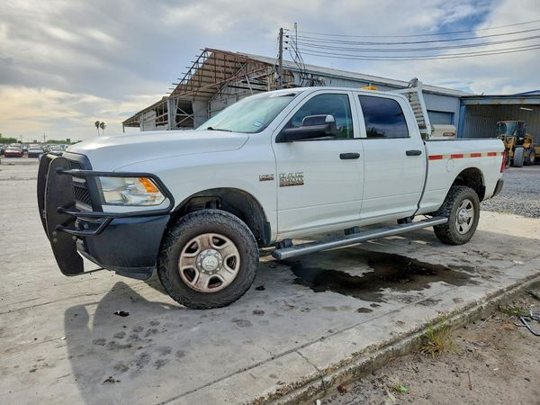 2016 RAM 2500 ST CREW CAB 4X4