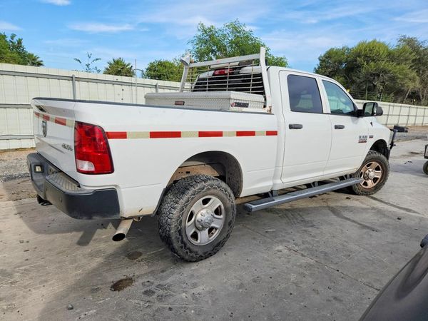 2016 RAM 2500 ST CREW CAB 4X4
