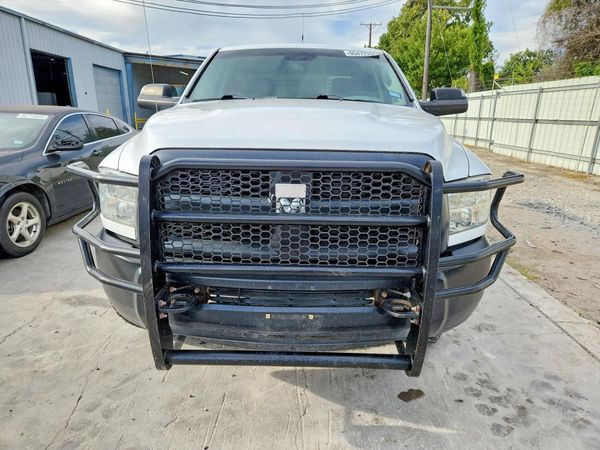 2016 RAM 2500 ST CREW CAB 4X4