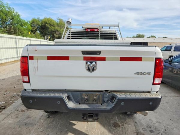 2016 RAM 2500 ST CREW CAB 4X4