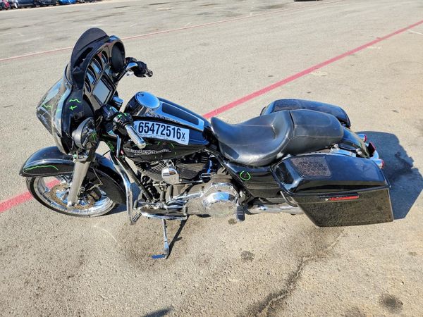 2015 HARLEY-DAVIDSON FL