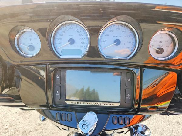 2015 HARLEY-DAVIDSON FL
