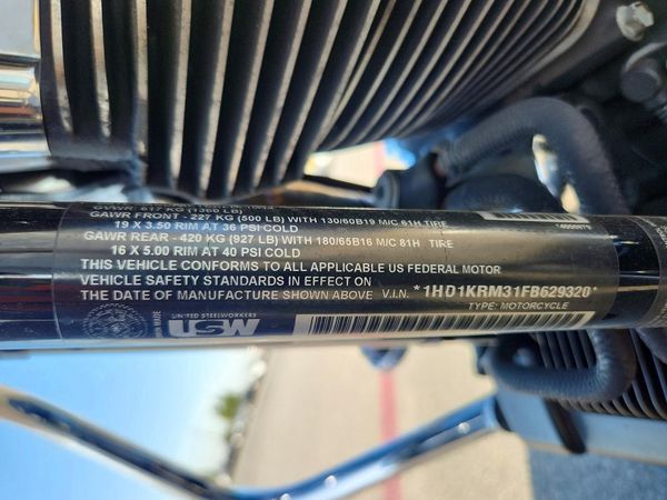 2015 HARLEY-DAVIDSON FL