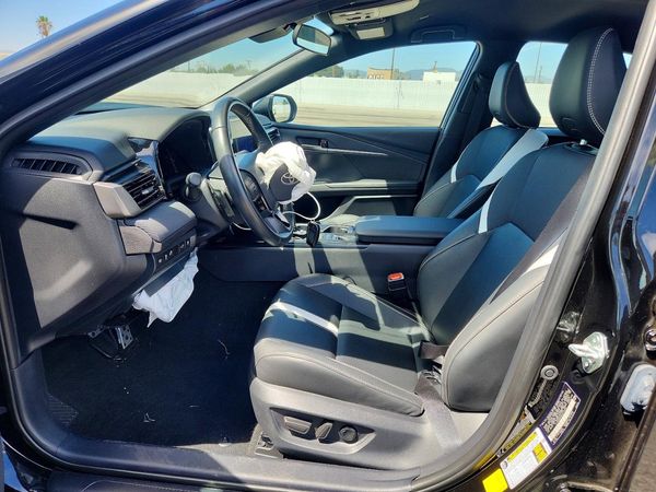 2025 TOYOTA CAMRY