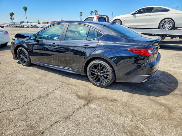 2025 TOYOTA CAMRY