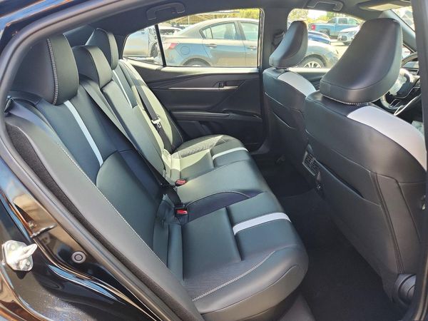 2025 TOYOTA CAMRY