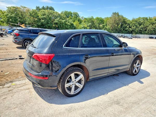 2012 AUDI Q5